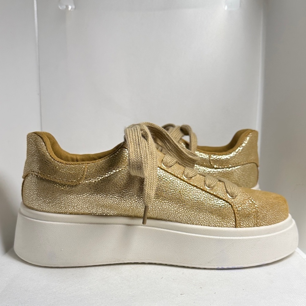 Dirty Laundry The Record Gold Metallic Platform Sneakers Women’s Size 10 Lace-Up - Picture 6 of 12